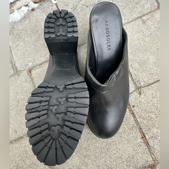 Aerosoles Emon Black Leather Women's Clogs - Picture 4 of 8